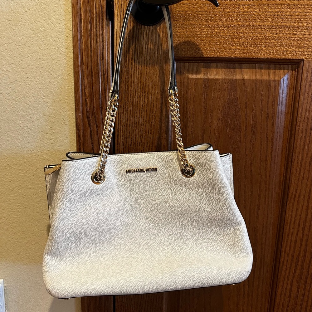 Michael Kors White Shoulder Bag with Gold Accents